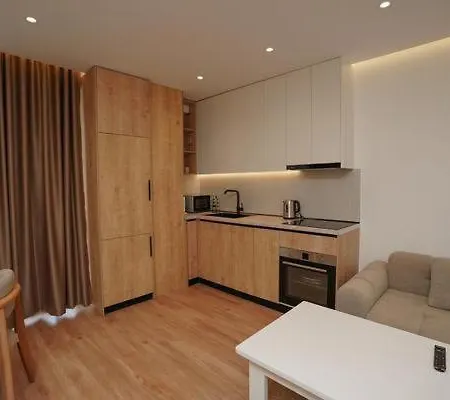 Appartement Golden Space 1 *