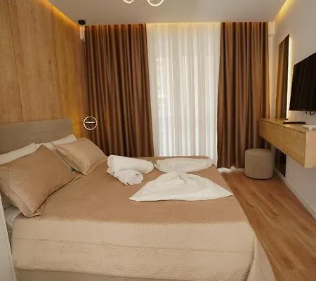 Golden Space 1 *